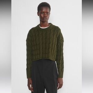 NWT Aritzia Babaton
Glory Merino Wool Sweater